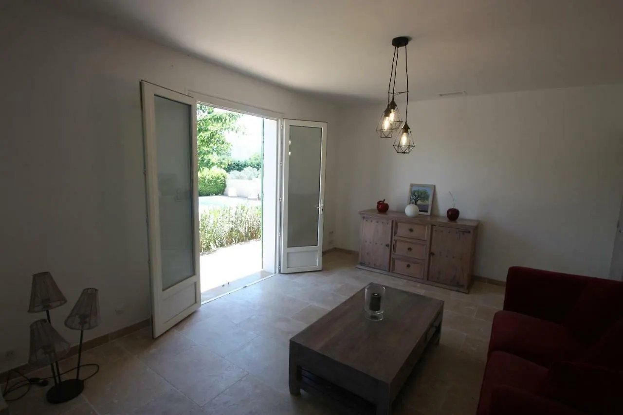 Villa Les Papillons à Cabrières-dʼAvignon Hébergement de vacances